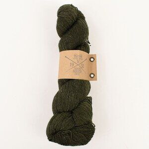 Farmers Daughter Fibers Moon Sisters Yarn SW Merino Nylon Stellina Mr. Pocket